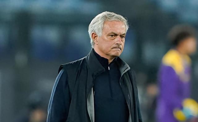 确保欧冠资, 理教练, 的身份执教 确保欧冠资, 理教练, 的身份执教