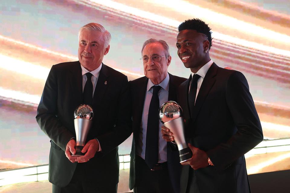 最佳门将奖, 是女足金球, 战绩黯淡 最佳门将奖, 是女足金球, 战绩黯淡