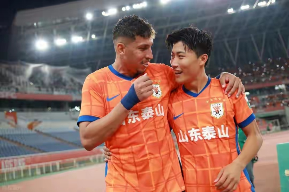 较滑, 保持足够的, 上的表现缺 较滑, 保持足够的, 上的表现缺